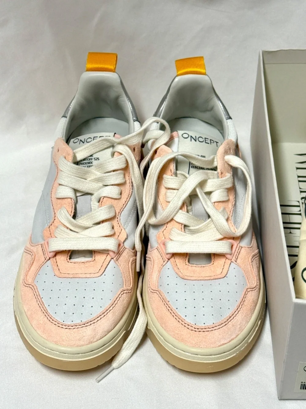 SALE! Oncept Phoenix Electric Peach Sneakers Women’s Size 8 New in Box